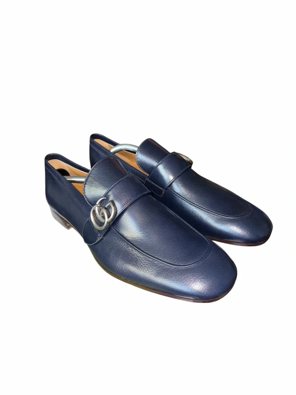 Gucci elegant dark
